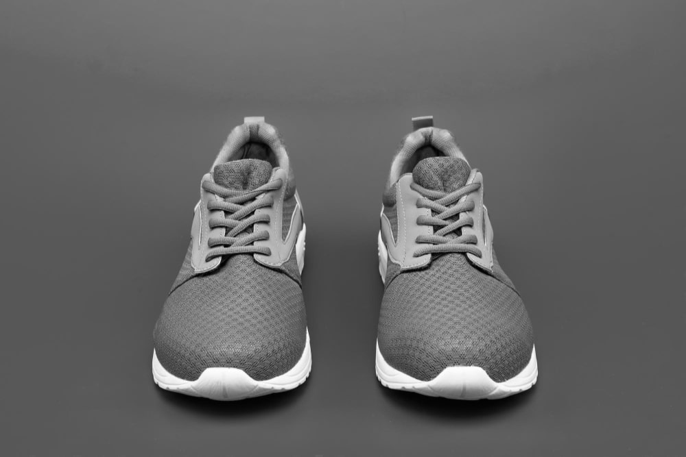 calzado094pg Looks urbanos con tenis grises